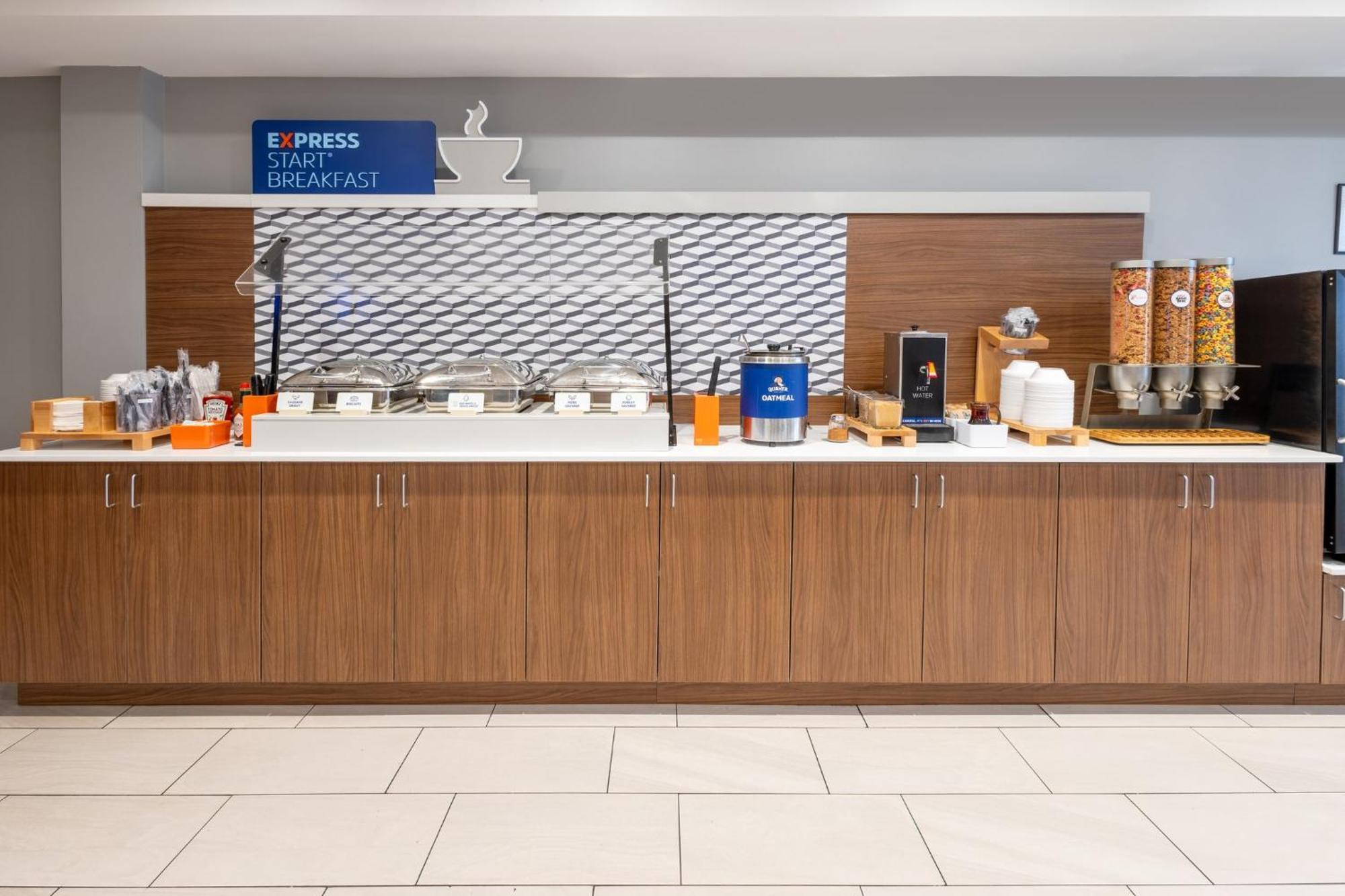 Holiday Inn Express Hotel & Suites Jackson - Flowood By Ihg Luaran gambar
